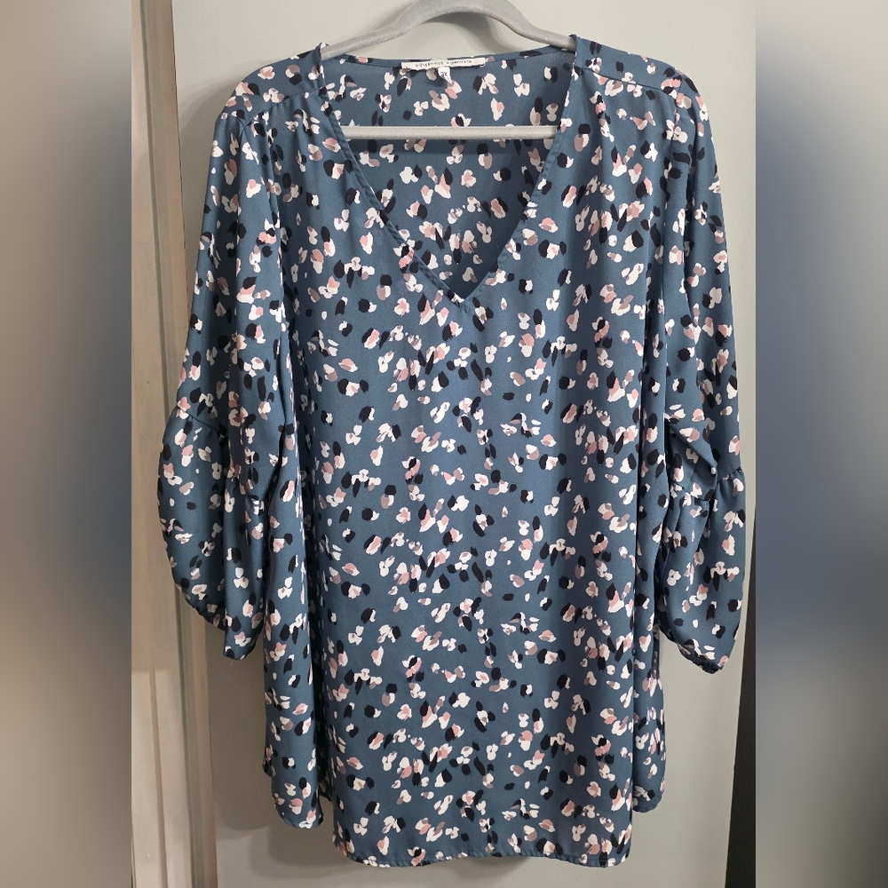 Collective Concepts Teal Blouse with Pink and White Accents